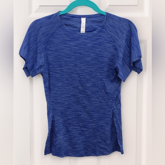 lululemon athletica Tops - Lululemon Swift Ultra-Light Tee | Size 6 | Heathered Blue EUC